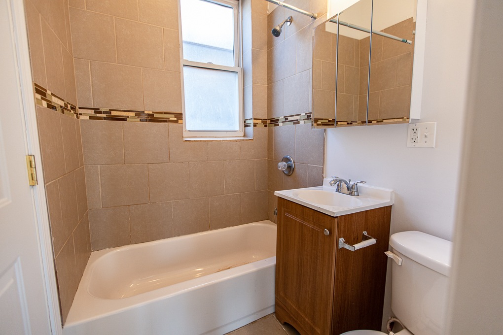 2401-09 N. Spaulding Ave. 2401-09 N. Spaulding Ave., Chicago, IL 60647 Logan Square - Leasing by Cross Street